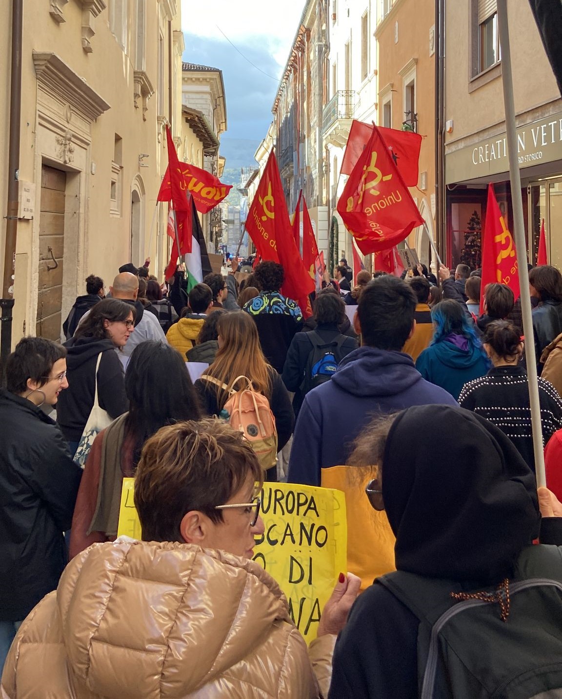 All’Aquila corteo dell’Unione degli Universitari. Gileno (Giovani Democratici): “Studenti penalizzati dalla destra, siamo in piazza con loro”